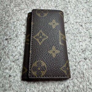 Louis Vuitton Monogram Canvas 6 Key Holder Wallet